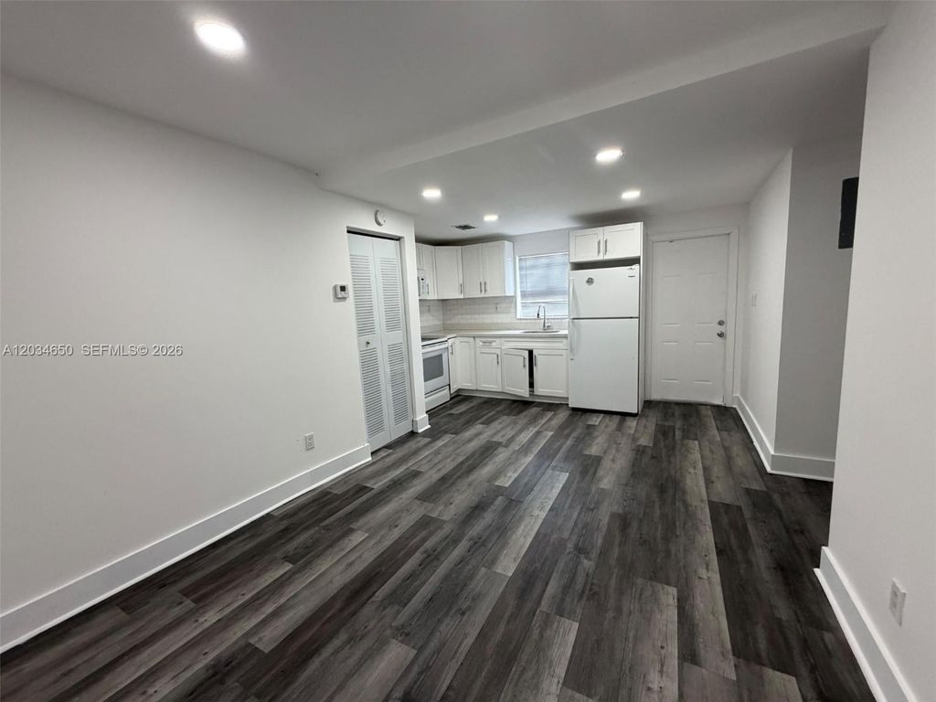 2025 NW 72nd Street 2, Miami, FL 33147