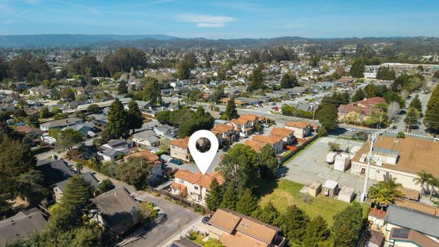1576 Heritage Lane, Santa Cruz, CA 95062