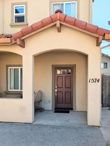 1576 Heritage Lane, Santa Cruz, CA 95062