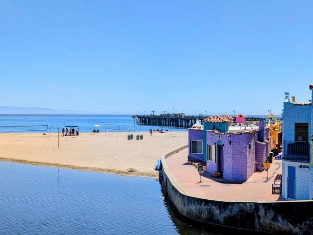 1576 Heritage Lane, Santa Cruz, CA 95062