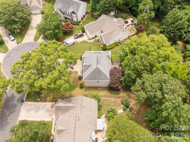 1126 W Arrow Lake Court, Lancaster, SC 29720