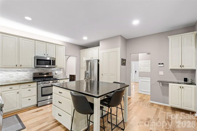 1126 W Arrow Lake Court, Lancaster, SC 29720