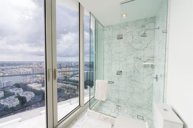 16901 Collins Ave 4201, Sunny Isles Beach, FL 33160