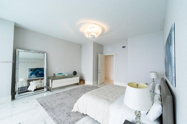 16901 Collins Ave 4201, Sunny Isles Beach, FL 33160