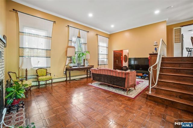 249 Knickerbocker Road, Englewood, NJ 07631