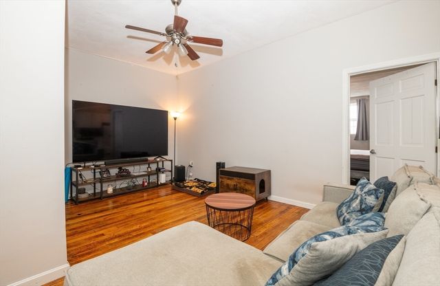 96 Derby Street 1, Salem, MA 01970