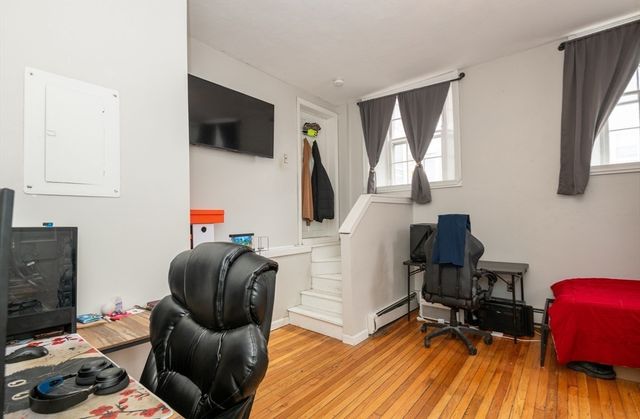 96 Derby Street 1, Salem, MA 01970