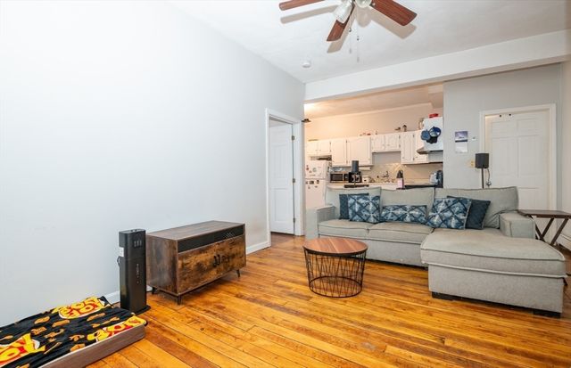 96 Derby Street 1, Salem, MA 01970