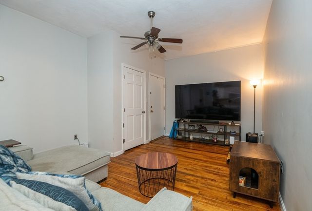 96 Derby Street 1, Salem, MA 01970