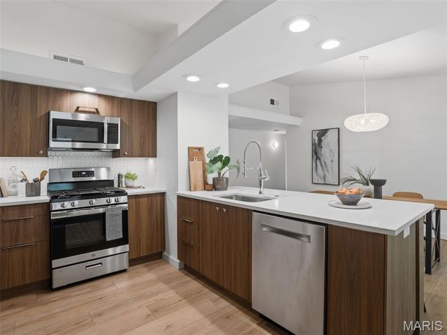 2501 Trossock Lane, Unincorporated, MO 63122