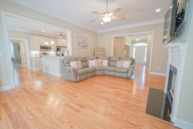 625 Whispering Pines Ct., Murrells Inlet, SC 29576