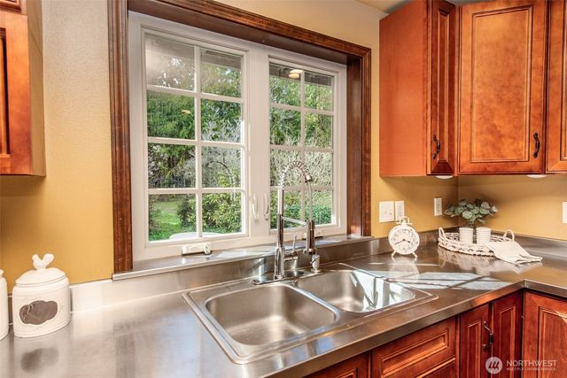 772 Taylor Cutoff Road, Sequim, WA 98382