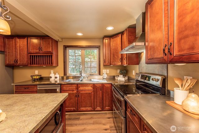 772 Taylor Cutoff Road, Sequim, WA 98382