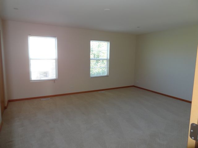 191 WILLOUGHBY Court C, Yorkville, IL 60560