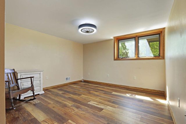 6724 Horseshoe TRAIL, Burlington, WI 53105