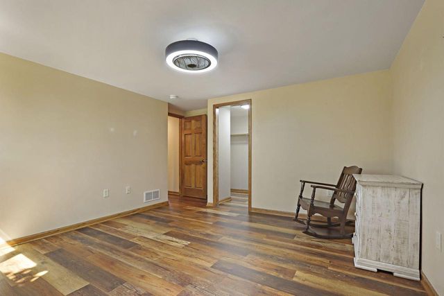 6724 Horseshoe TRAIL, Burlington, WI 53105
