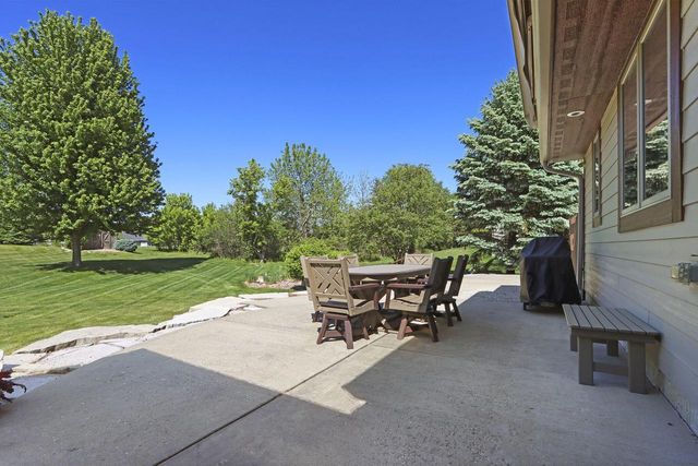 6724 Horseshoe TRAIL, Burlington, WI 53105