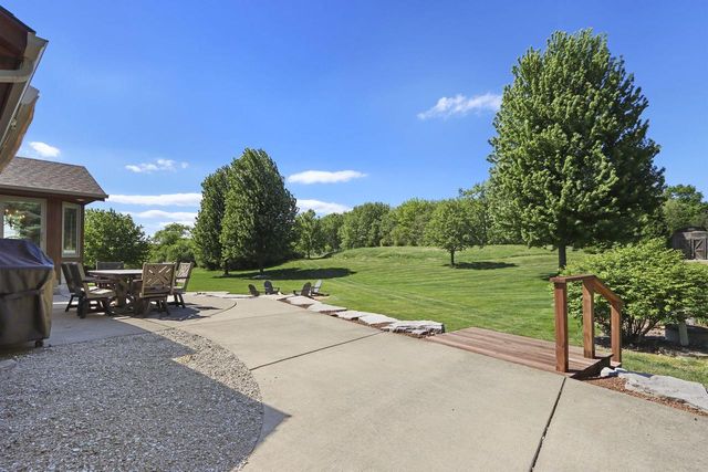 6724 Horseshoe TRAIL, Burlington, WI 53105