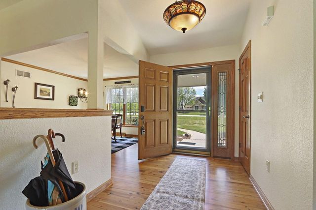 6724 Horseshoe TRAIL, Burlington, WI 53105