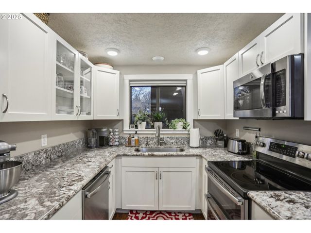 13822 Nw 10TH Ct, Vancouver, WA 98685