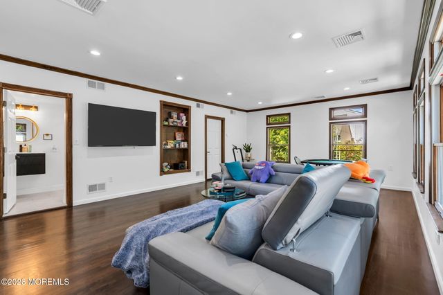 48 Alexandria Drive, Manalapan, NJ 07726