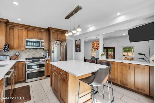 48 Alexandria Drive, Manalapan, NJ 07726