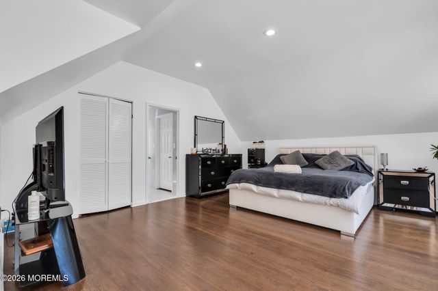 48 Alexandria Drive, Manalapan, NJ 07726