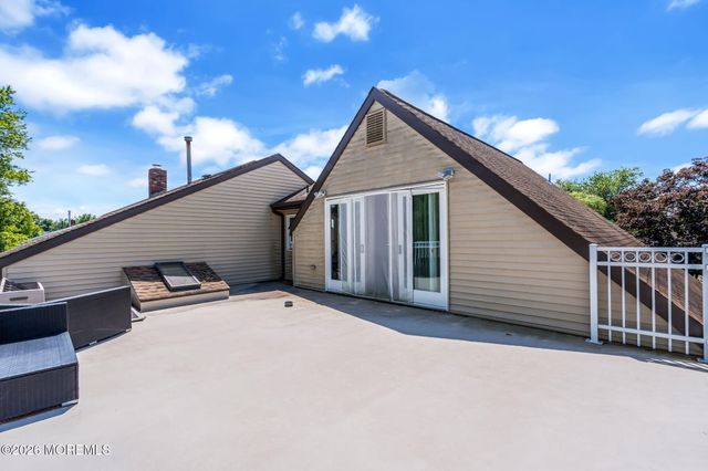 48 Alexandria Drive, Manalapan, NJ 07726
