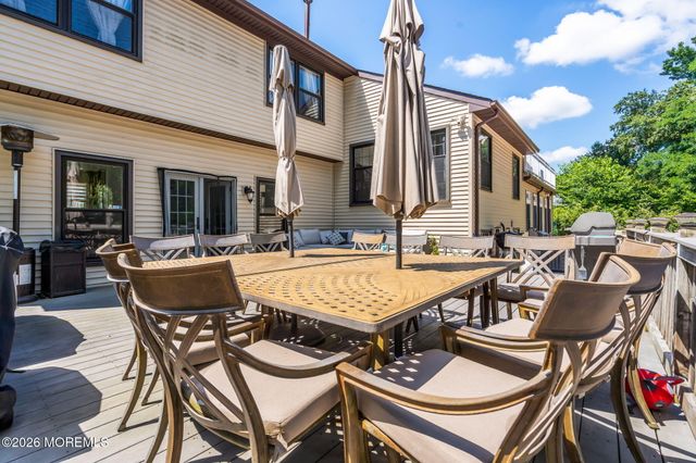 48 Alexandria Drive, Manalapan, NJ 07726