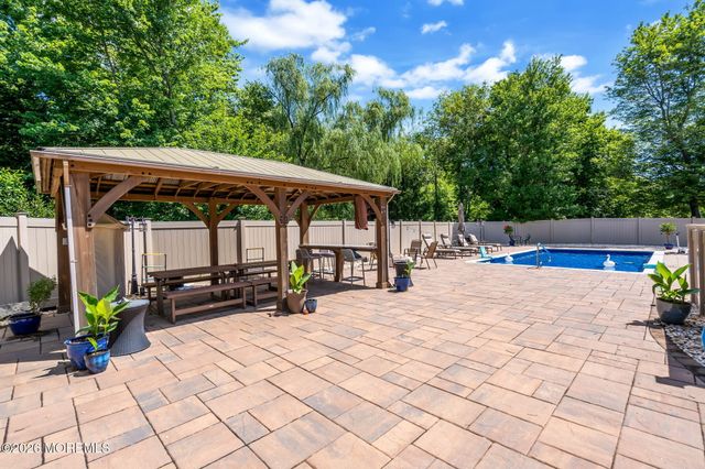 48 Alexandria Drive, Manalapan, NJ 07726