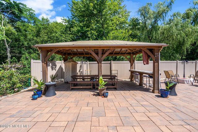 48 Alexandria Drive, Manalapan, NJ 07726