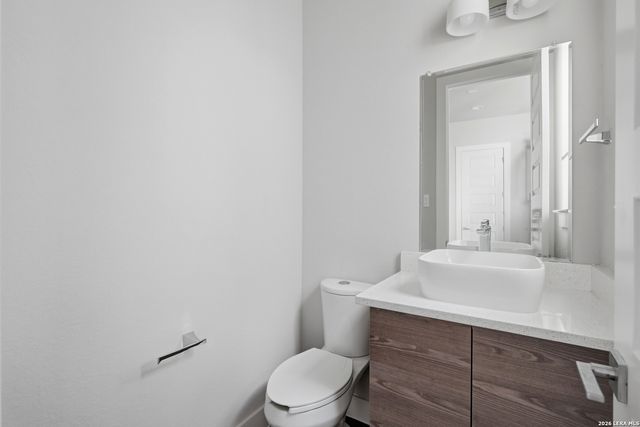 1817 N Saint Marys St Unit 502, San Antonio, TX 78212