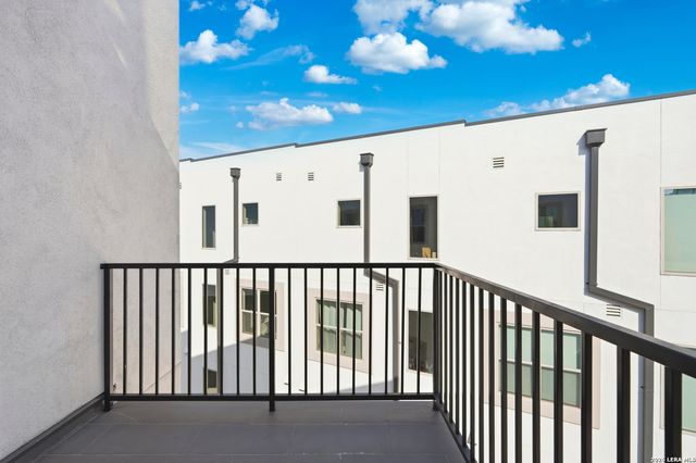 1817 N Saint Marys St Unit 502, San Antonio, TX 78212