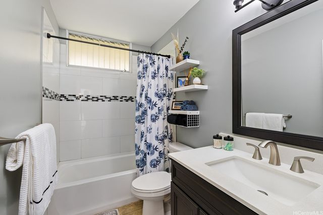 95-2044 Waikalani Place C203, Mililani, HI 96789