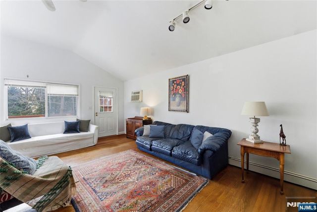 2455 3rd Street, Fort Lee, NJ 07024