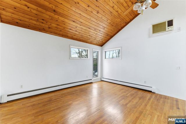 2455 3rd Street, Fort Lee, NJ 07024