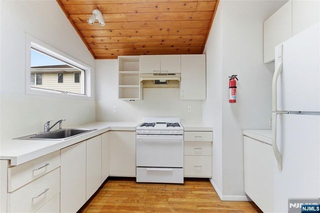 2455 3rd Street, Fort Lee, NJ 07024