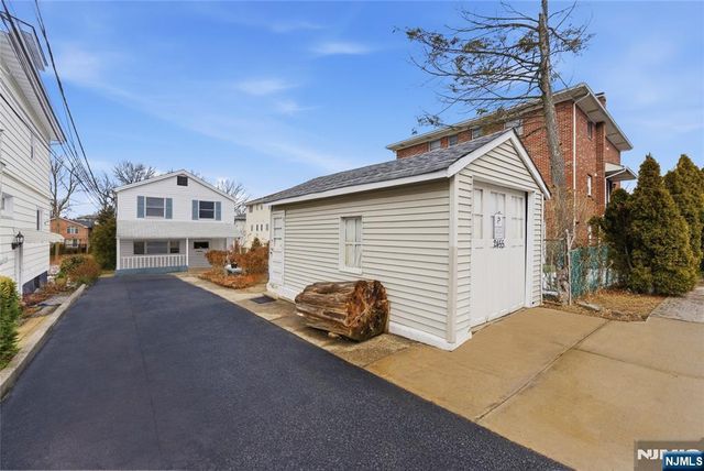 2455 3rd Street, Fort Lee, NJ 07024