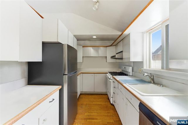 2455 3rd Street, Fort Lee, NJ 07024