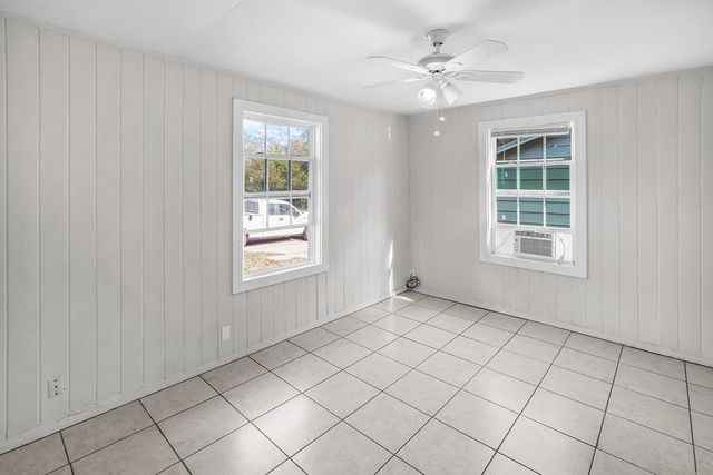 208 3rd Street, Whitesboro, TX 76273