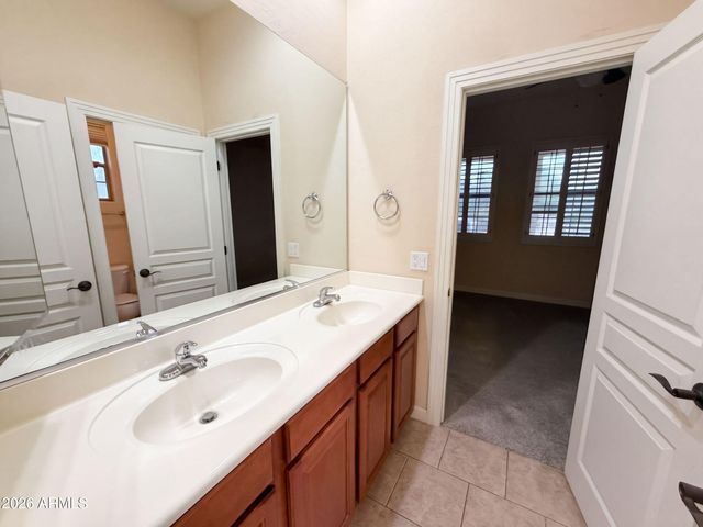 12435 W RED HAWK Drive, Peoria, AZ 85383