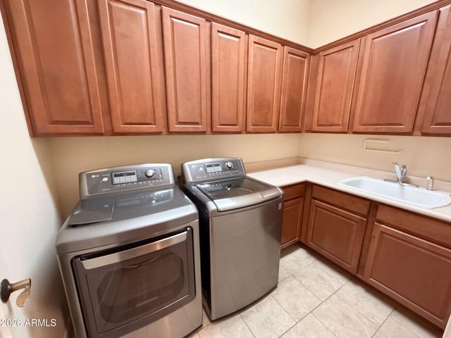 12435 W RED HAWK Drive, Peoria, AZ 85383