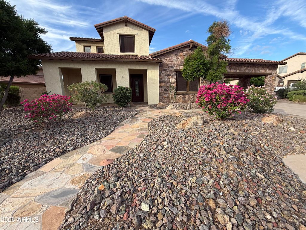 12435 W RED HAWK Drive, Peoria, AZ 85383 — exterior