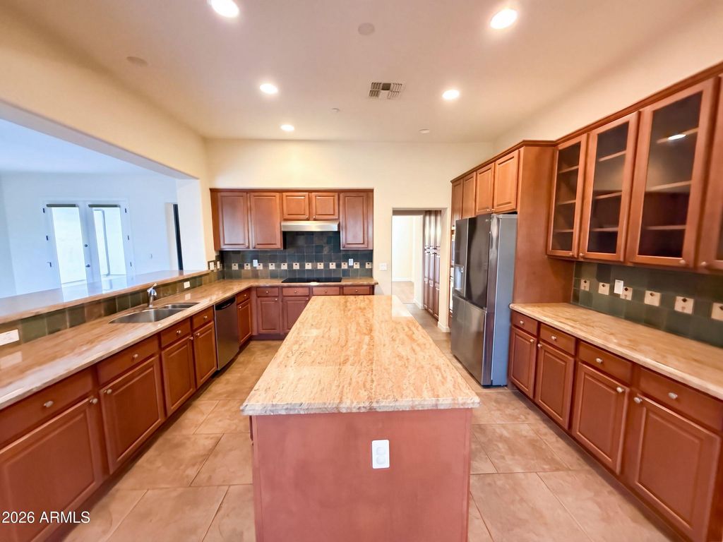 12435 W RED HAWK Drive, Peoria, AZ 85383 — photo 2