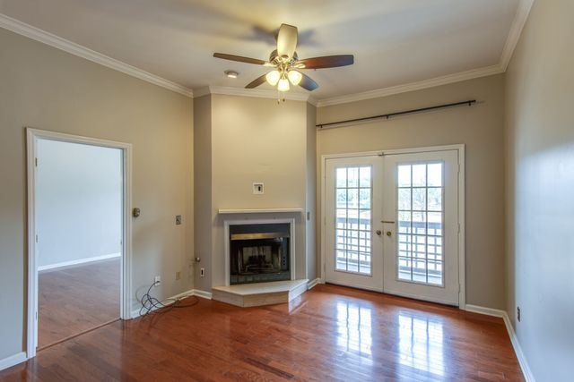 129 West End Place, Nashville, TN 37205