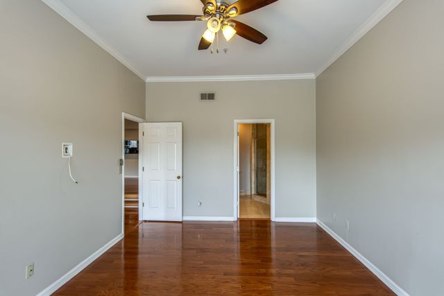 129 West End Place, Nashville, TN 37205