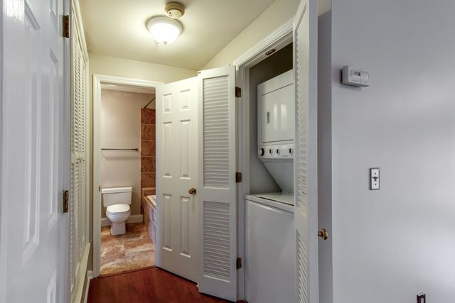 129 West End Place, Nashville, TN 37205