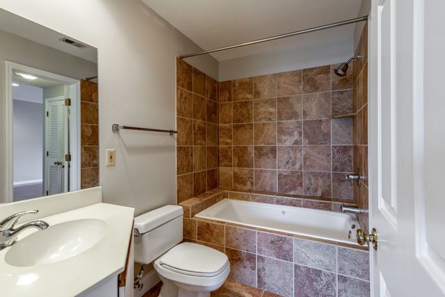 129 West End Place, Nashville, TN 37205
