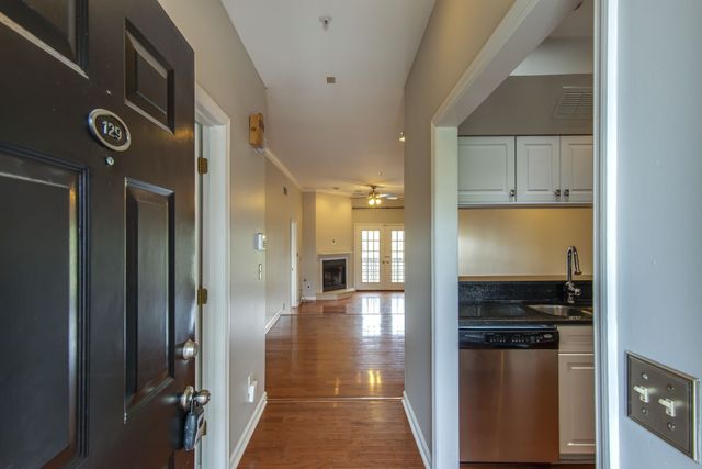 129 West End Place, Nashville, TN 37205