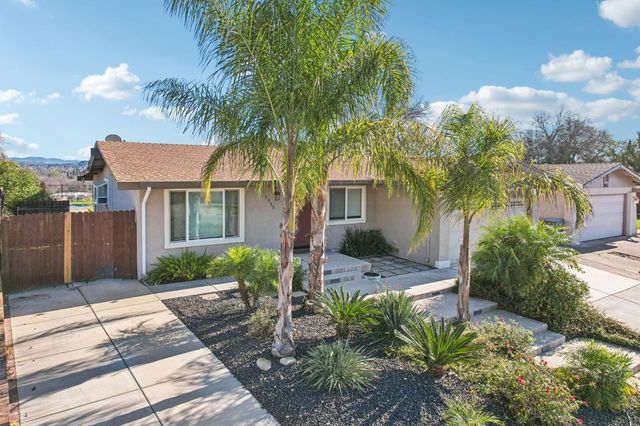5533 Butano Way, Rocklin, CA 95677
